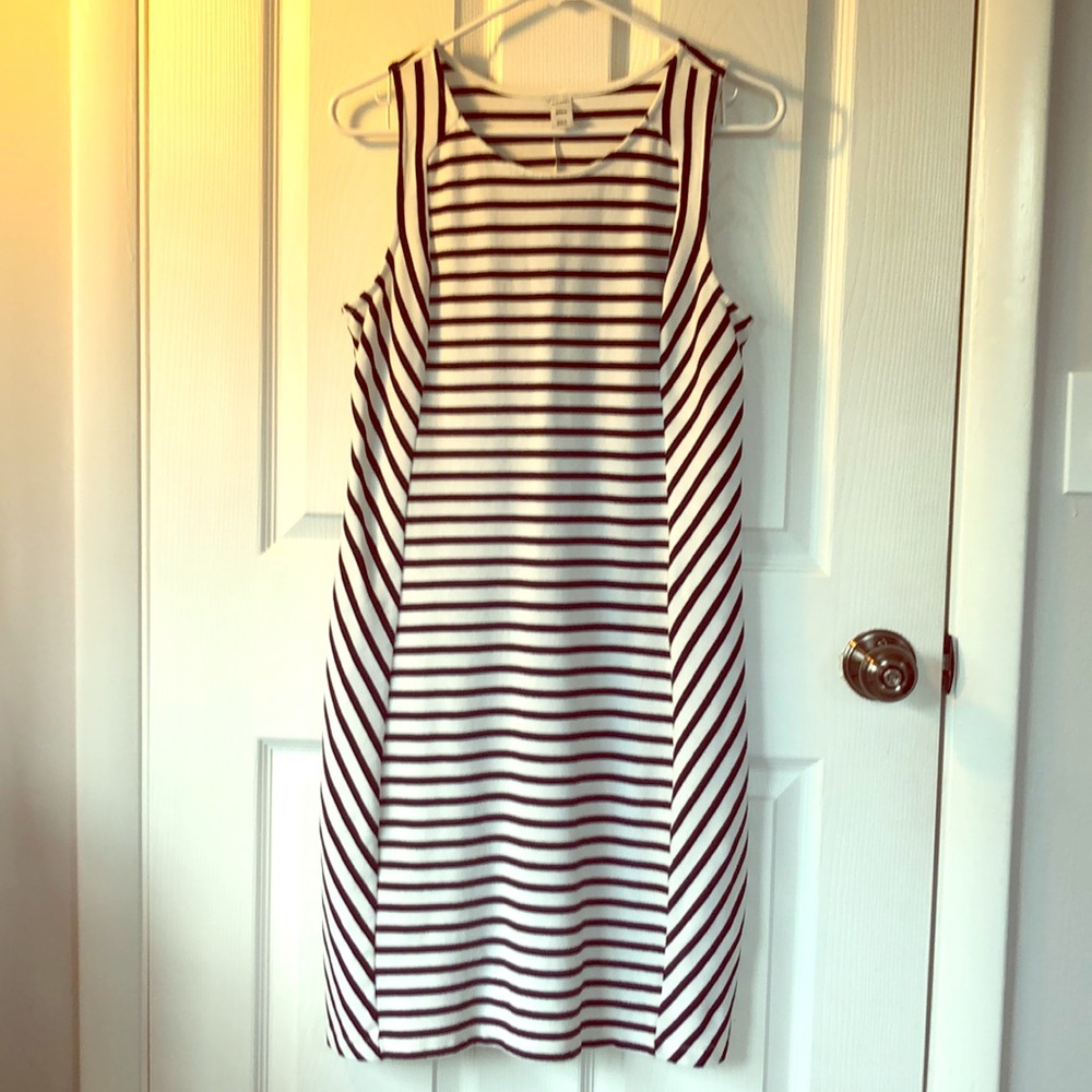 Old Navy black/white striped dress, size M